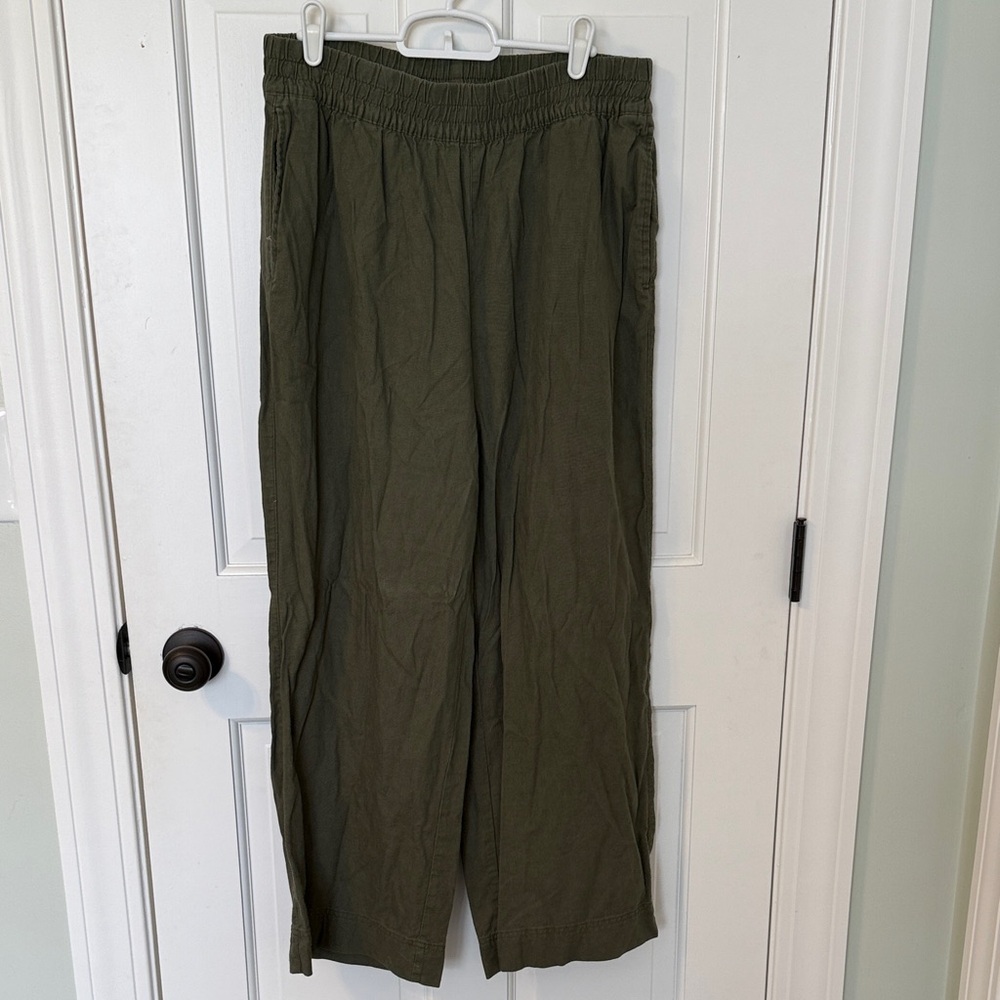 Old Navy Women's Wide Leg Pants in Olive